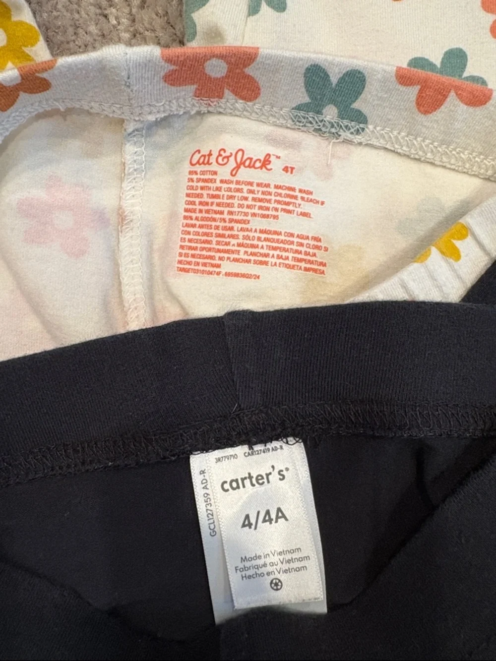 Set of 7 girls 4T leggings - Picture 3 of 3